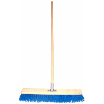 Economy Yard Broom 20